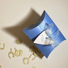 Load image into Gallery viewer, Square Pillow Box - Large