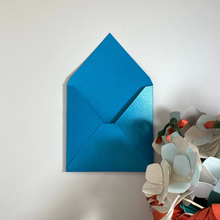 Load image into Gallery viewer, V-Flap Envelope - 110