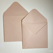 Load image into Gallery viewer, Cipria V Flap Envelope   160
