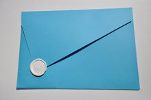 Load image into Gallery viewer, Arctique Asymmetrical Envelope