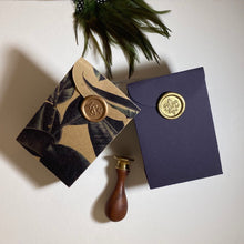 Load image into Gallery viewer, Congo Joe Box