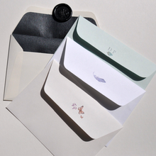 Load image into Gallery viewer,  Saxon Envelope with lining