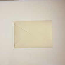 Load image into Gallery viewer, Merida Cream 190 x 135 Envelope
