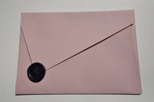 Load image into Gallery viewer, Cubeba Asymmetrical Envelope
